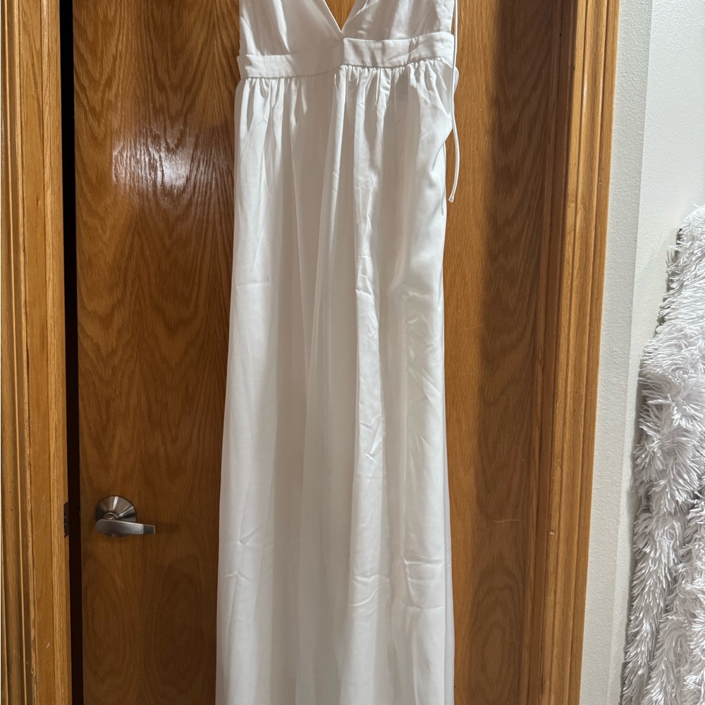 Elegant White Maxi Dress